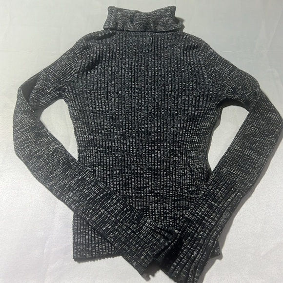 Women’s ASOS turtleneck - Picture 2 of 7